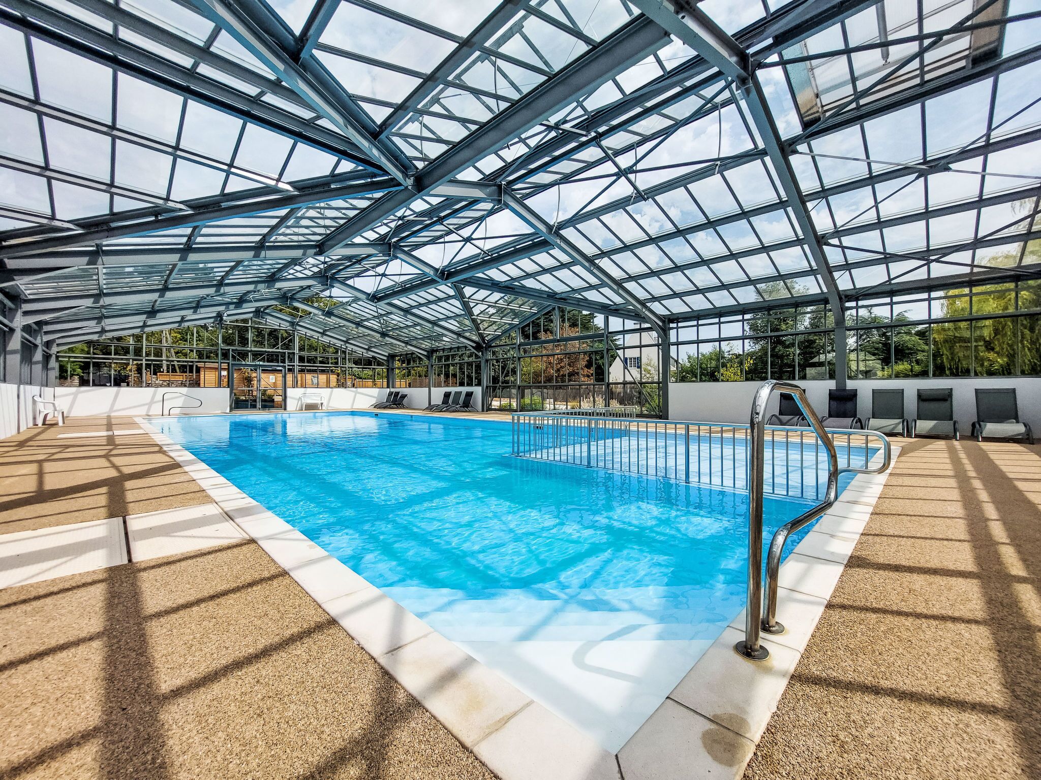 Piscine couverte, piscine chauffée