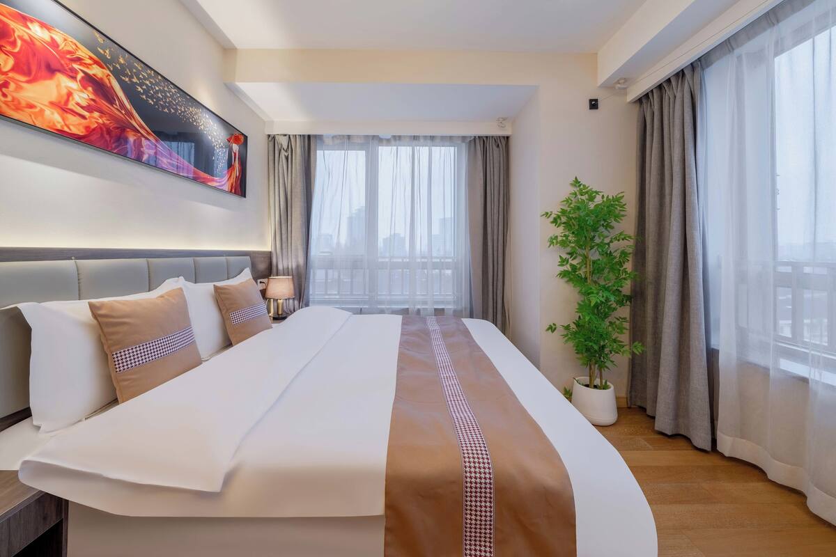 Classic Twin Room | Premium bedding, individually decorated, individually furnished, desk