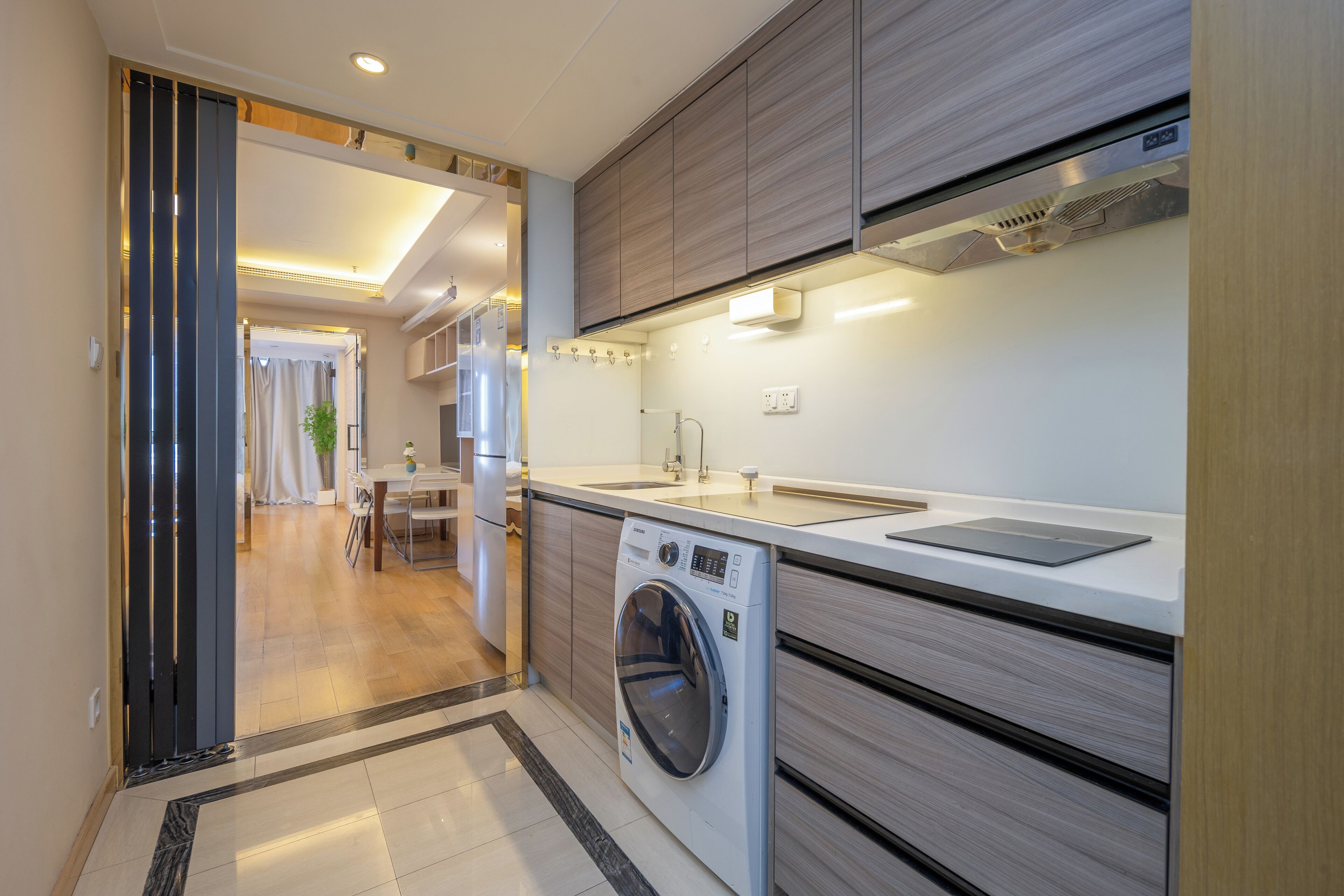 Suite Supérieure | Cuisine privée | Réfrigérateur, micro-ondes, plaque de cuisson