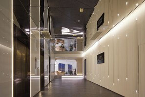 Reception - m58 Sky Sunset Hotel (Chongqing)
