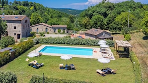 Pool - Podere San Giuseppe by Interhome (Colle Val d'Elsa)