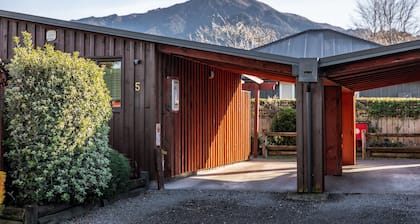 Alpine Springs Motel | Unit 5