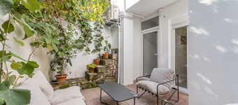 GuestReady - Discover Porto from Campanhã