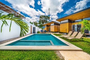 Pool - Tranquil duplex retreat with shared pool, full kitchens & walk-to-beach access (Playas del Coco)