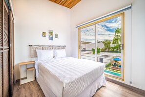 4 chambres, fer et planche à repasser, accès Internet, draps fournis