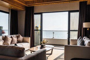 全景套房, 海滩景观 | 露台