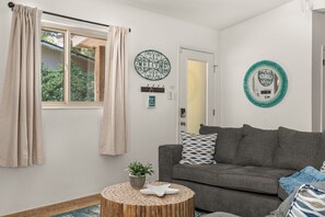 Fernseher, Tischfußball