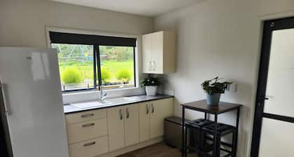 A lovely tidy flat close to town centre