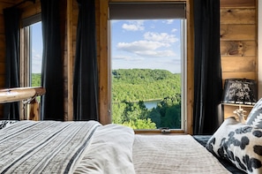 4 chambres, fer et planche à repasser, Wi-Fi, draps fournis
