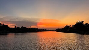 Standard-Dreibettzimmer | Terrasse/Patio