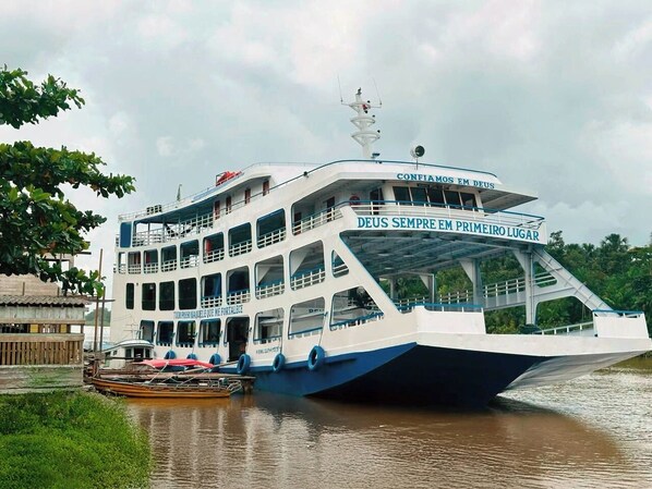 숙박 시설 정면