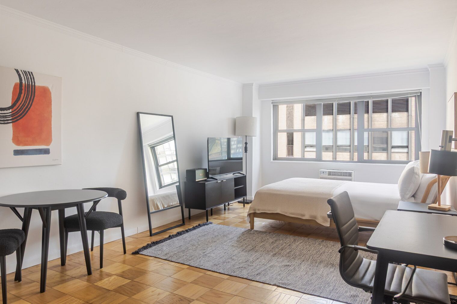 Strykejern/-brett, wi-fi og sengetøy