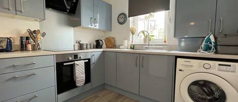 Fridge, microwave, stovetop, toaster