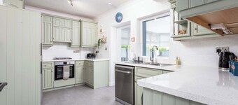 No15 Ellis House - Donnini Apartments