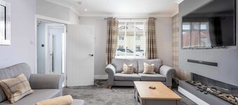 No15 Ellis House - Donnini Apartments