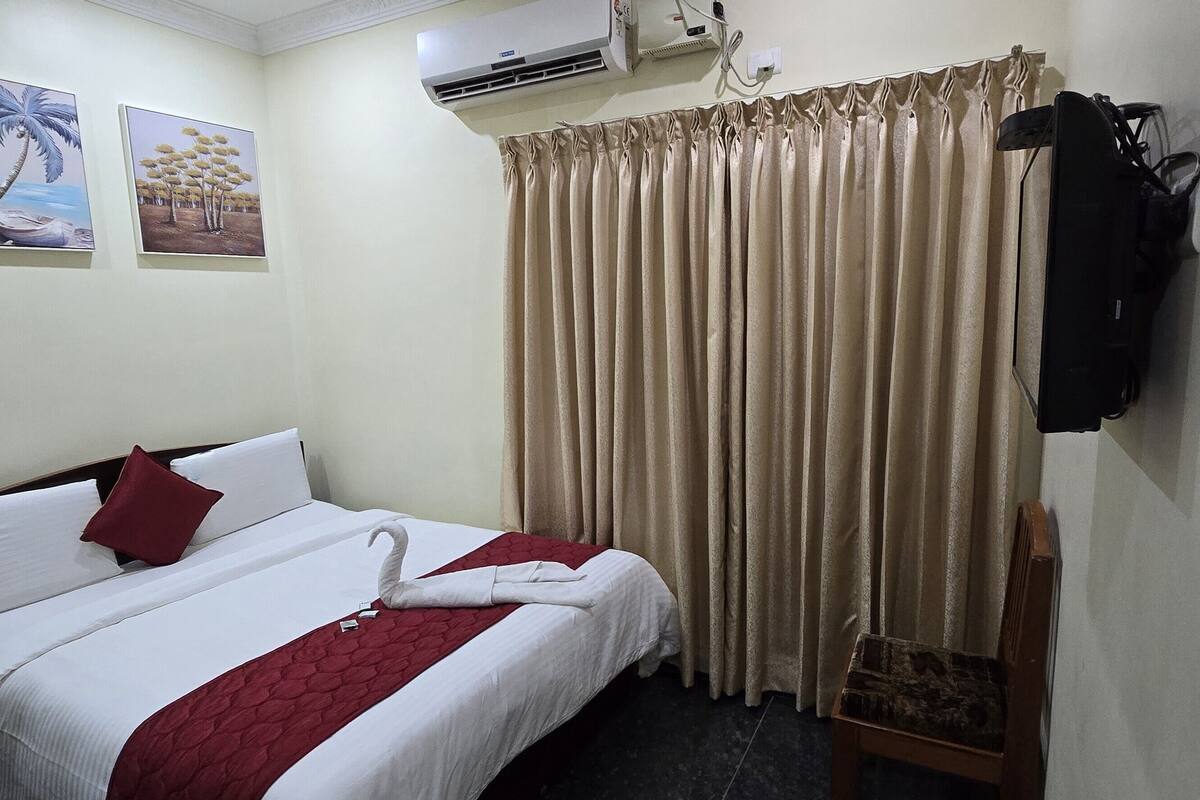 Quarto casal | Roupas de cama premium, Wi-Fi de cortesia, roupa de cama