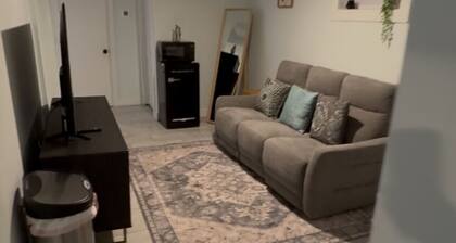 Cozy Garden-Level Suite | Private Entry • Near NYC