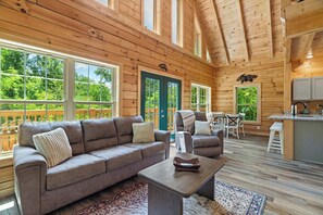 Fernseher, Kamin, Arbeitsbereiche