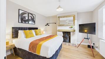 Bureau, fer et planche à repasser, lit parapluie, Wi-Fi gratuit