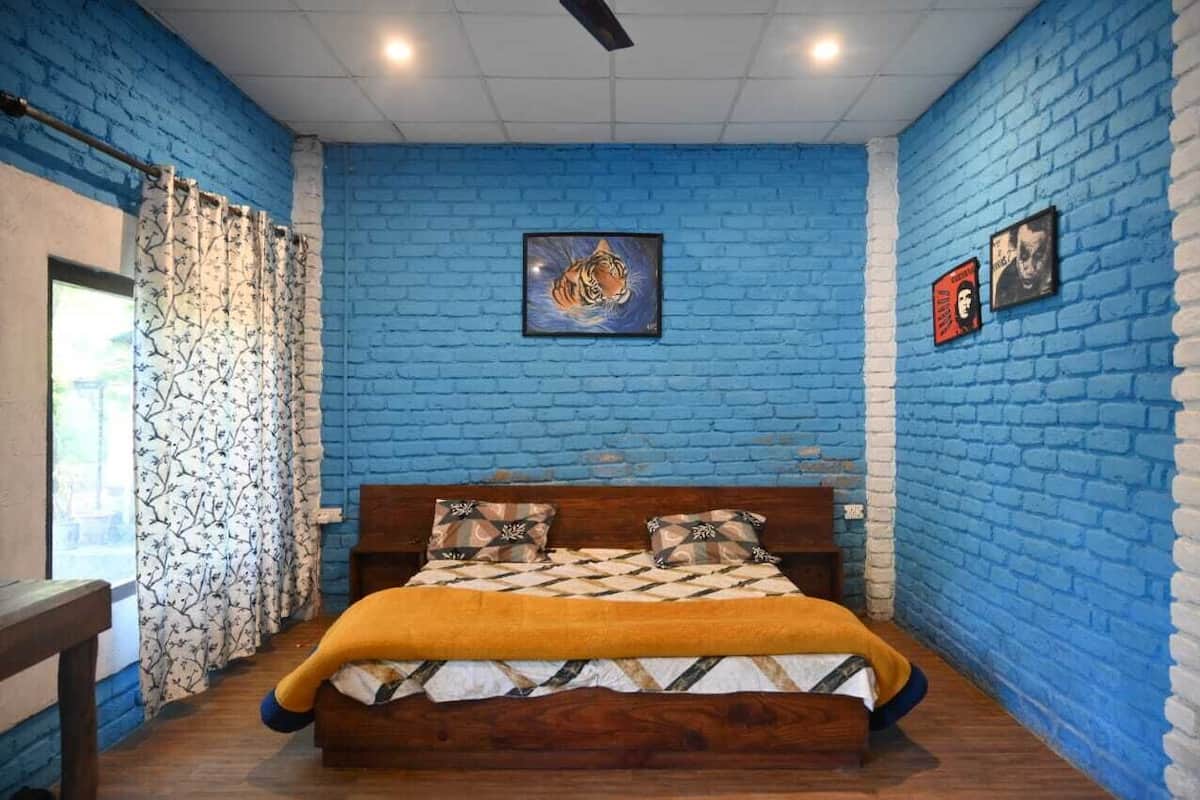 Deluxe Single Room, Balcony, Hill View