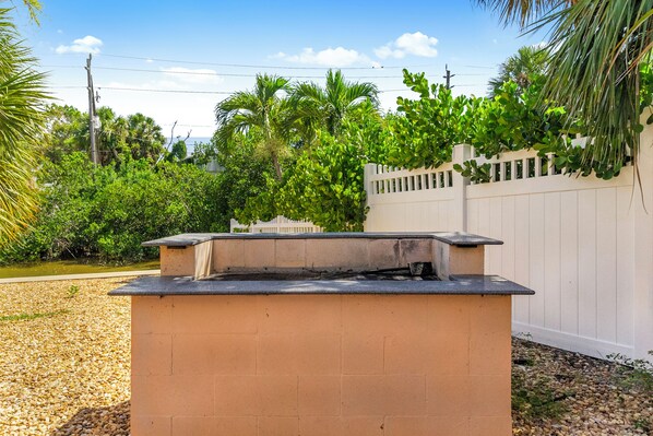 Aire de pique-nique/barbecue