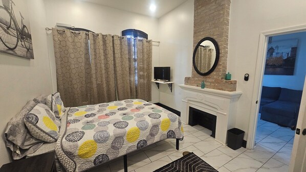 3 chambres, fer et planche à repasser, Wi-Fi, draps fournis