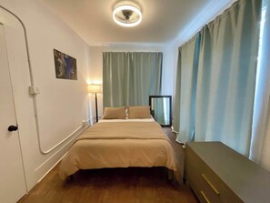 2 chambres, fer et planche à repasser, accès au Wi-Fi (inclus)