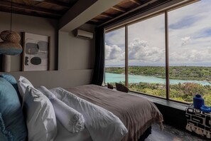 Luxe villa, 3 slaapkamers, uitzicht op zee | Uitzicht vanuit de kamer
