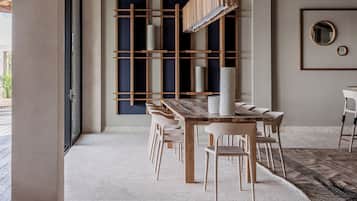 Villa, 3 Bedrooms, Sea View | Dining room