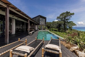 Luxury-Villa, 3 Schlafzimmer, Meerblick | Terrasse/Patio