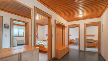 3 bedrooms, internet