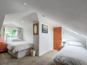 4 bedrooms, free WiFi