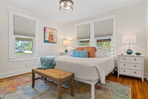 3 chambres, fer et planche à repasser, Wi-Fi gratuit, draps fournis