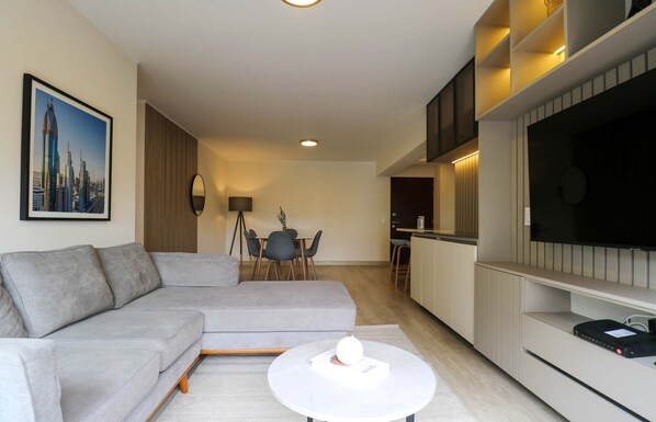 Apartment | 3 bedrooms, Internet