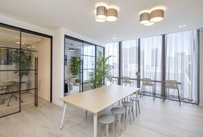 House | 1 bedroom, Internet - w Stylish 1BR in Wynwood (Miami)