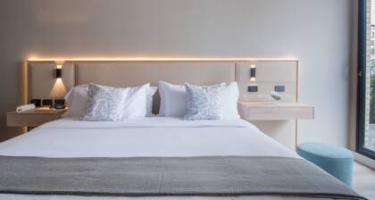 w Fantastic Loft w/ Modern Balcony in Unicentro