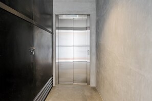 Apartment | 1 bedroom - w Deluxe 1BR With Elegant Balcony in Roma Nte (Mexico City)