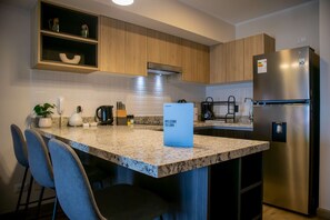 Apartment | 1 bedroom, Internet - w Great 1BR Apartment in Miraflores (Lima)