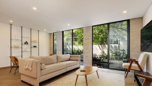 Exterior - w Harmonious 3BR With Private Terrace in Polanco (Mexico City)