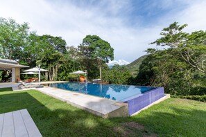 Apartment | 4 bedrooms, Internet