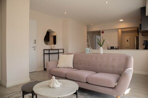 Apartment | 2 bedrooms, Internet - w Astonishing 2BR w Balcony in Miraflores (Lima)
