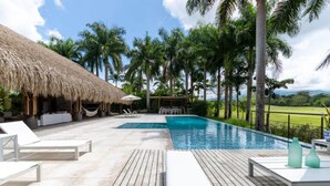 Ảnh chưa phân loại, 2 trong số 29 ảnh, nút