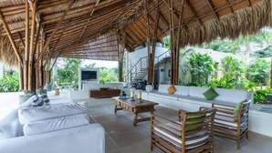 Ảnh chưa phân loại, 4 trong số 29 ảnh, nút