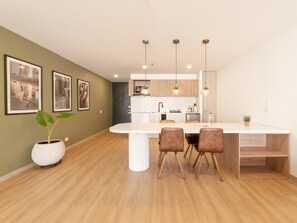 1 bedroom - w Stylish Duplex in Laureles (Medellín)