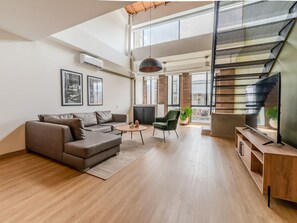 House - w Stylish Duplex in Laureles (Medellín)