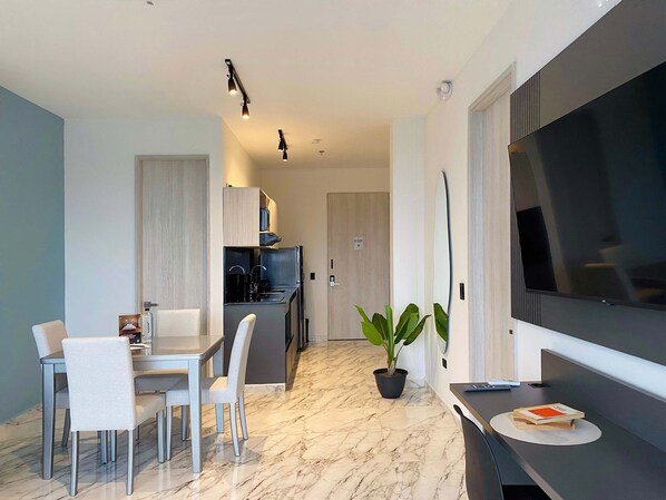 Apartment | 2 bedrooms, Internet - w Lovely 2BR w Balcony Near C Amurallada (Cartagena)