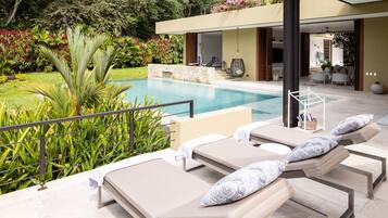 Apartment | 4 bedrooms, Internet