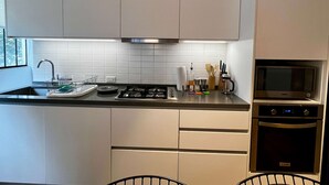 House | 2 bedrooms - w Radiant 2BR in Roma Norte (Mexico City)