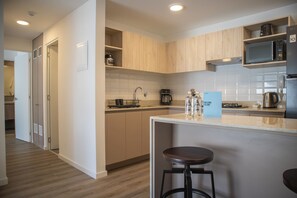 Apartment | 2 bedrooms, Internet - w Fantastic 2BR w Modern Deco in San Isidro (Lima)