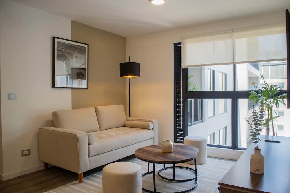 w Fantastic 2BR w Modern Deco in San Isidro